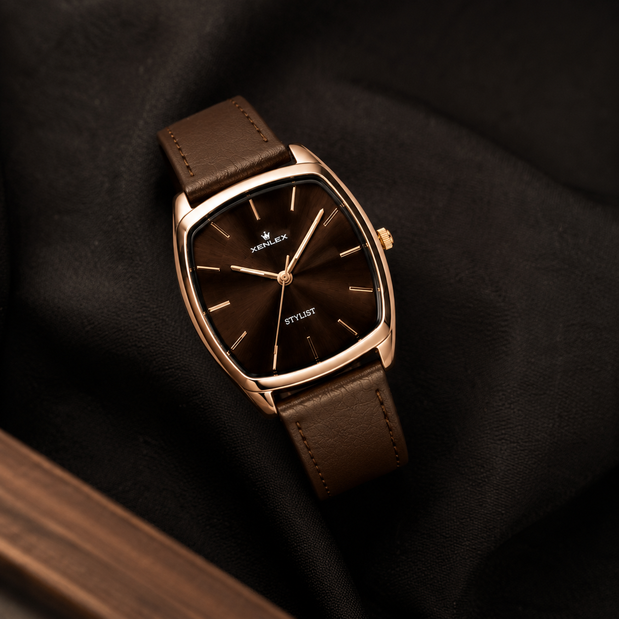 XENLEX Stylist Men’s Classic Brown Leather Watch